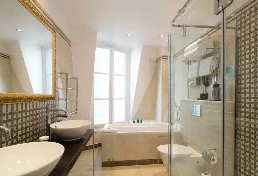 Executive Kamer, Ares Eiffel
