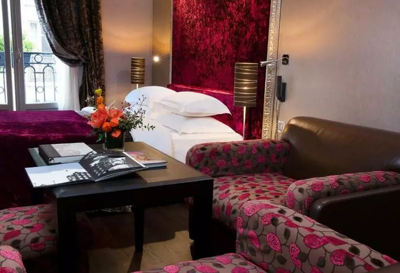Deluxe Kamer, Ares Eiffel