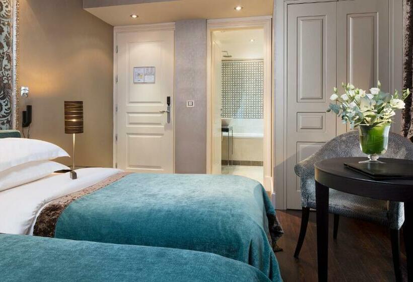 スーペリアールーム, Ares Eiffel