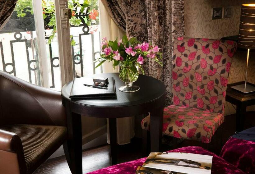 スーペリアールーム, Ares Eiffel