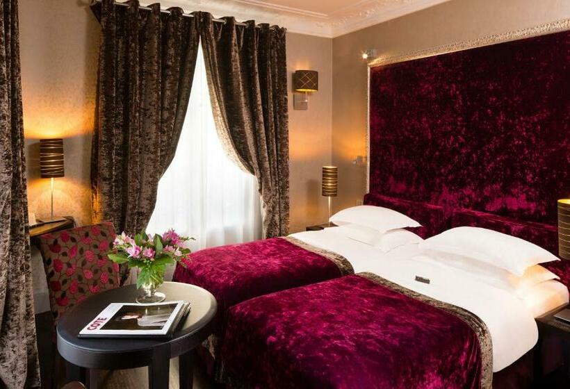 スーペリアールーム, Ares Eiffel