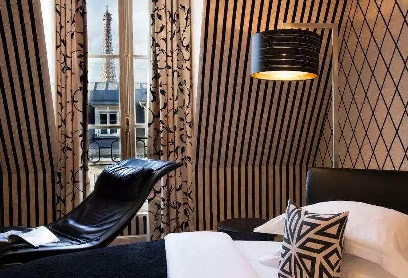 Junior Suite met Uitzicht, Ares Eiffel