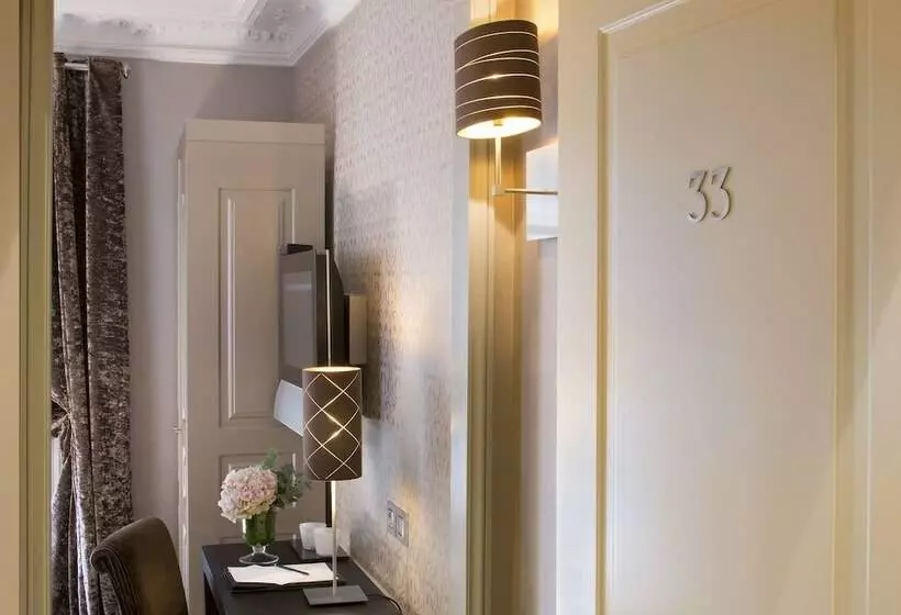 Classic Kamer, Ares Eiffel