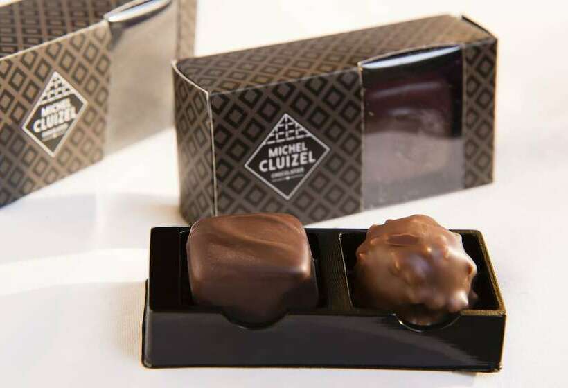 クラシックルーム, Ares Eiffel