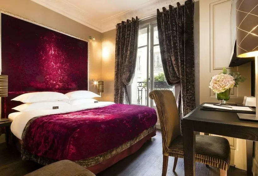 Classic Kamer, Ares Eiffel