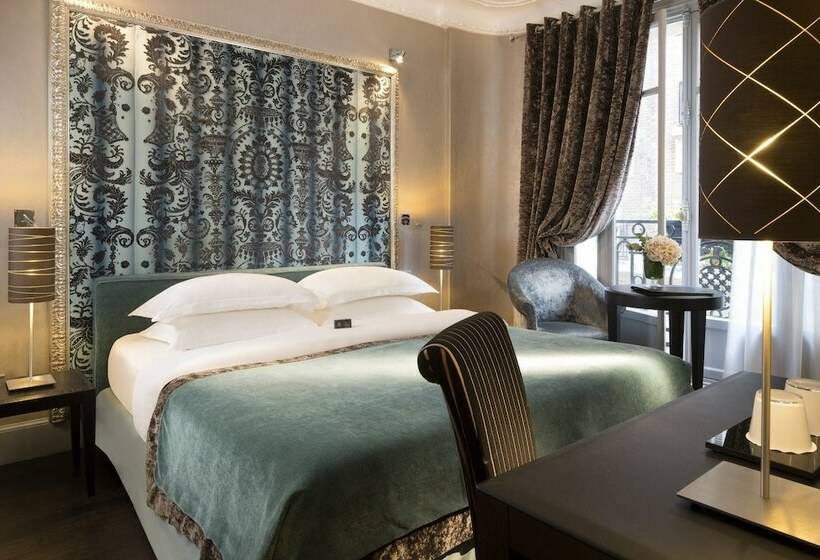 スーペリアールーム, Ares Eiffel