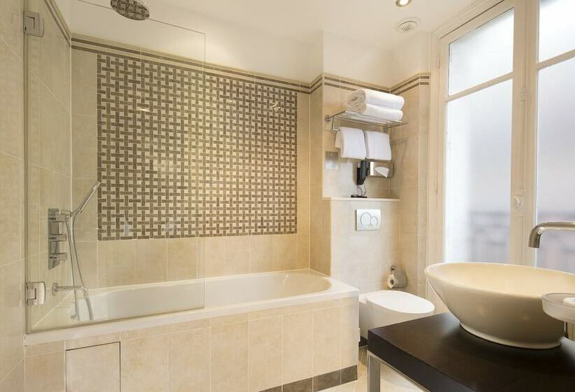 スーペリアールーム, Ares Eiffel