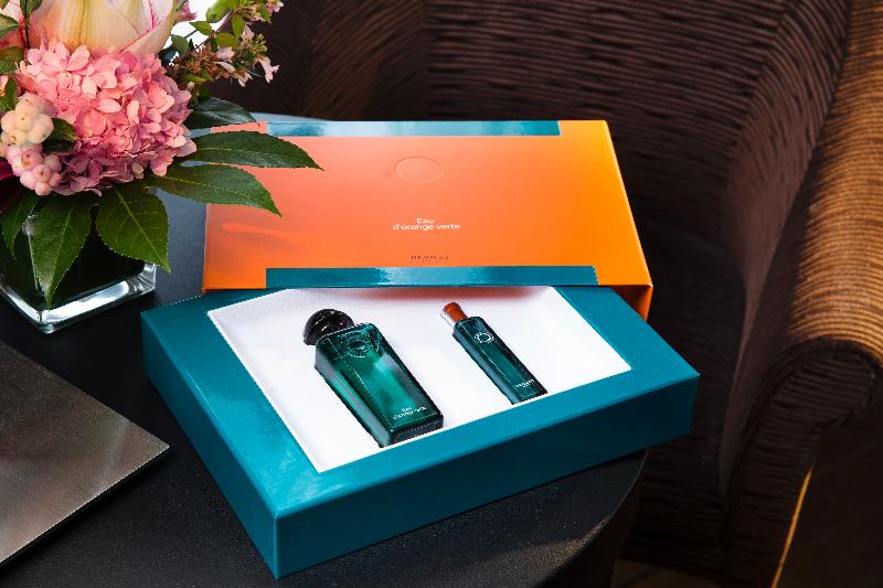 スーペリアールーム, Ares Eiffel