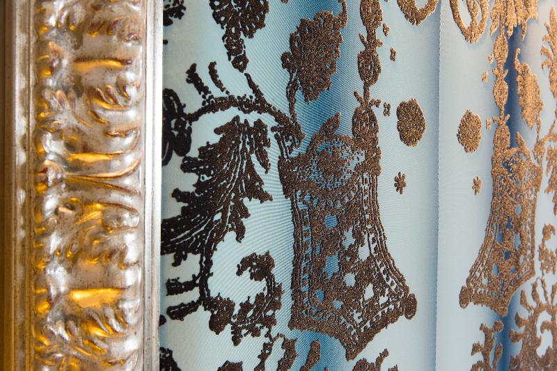 スーペリアールーム, Ares Eiffel