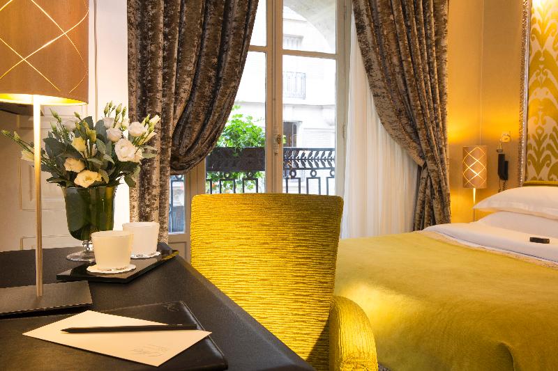 クラシックルーム, Ares Eiffel