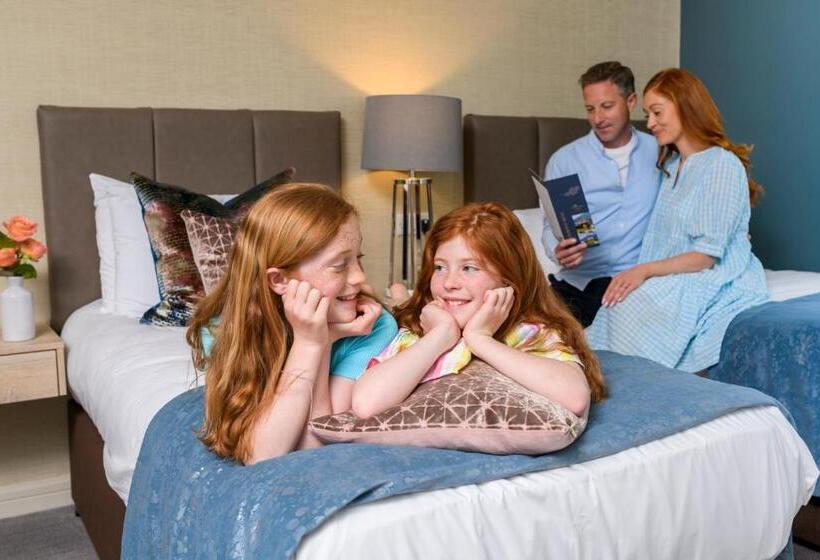 غرفة عائلية, Castlerosse Park Resort