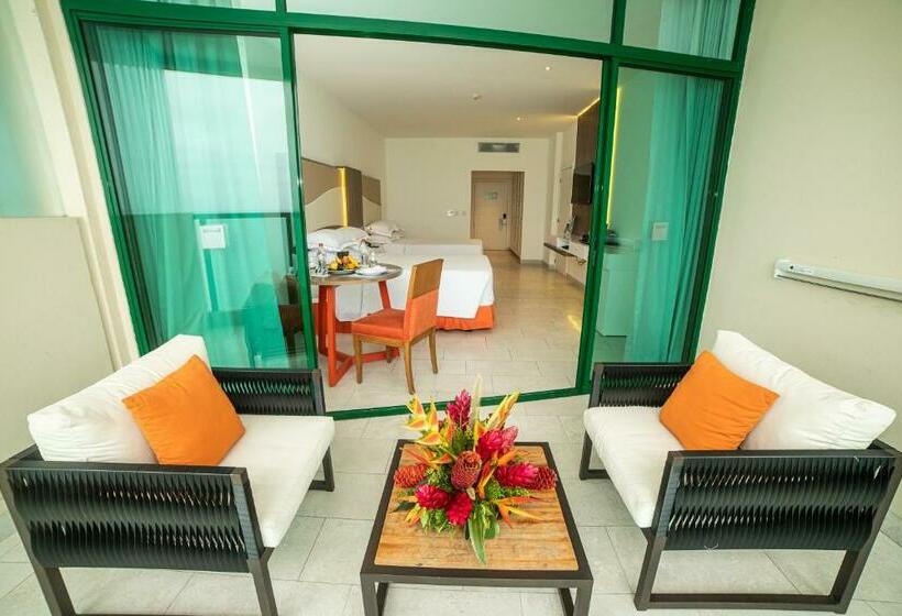 غرفة سوبيريور مطلّة علي البحر, Colon Salinas