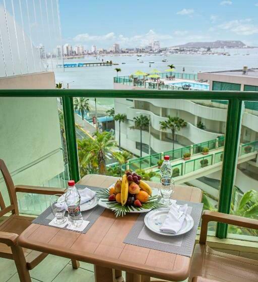 اتاق استاندارد با چشمانداز دریا, Colon Salinas