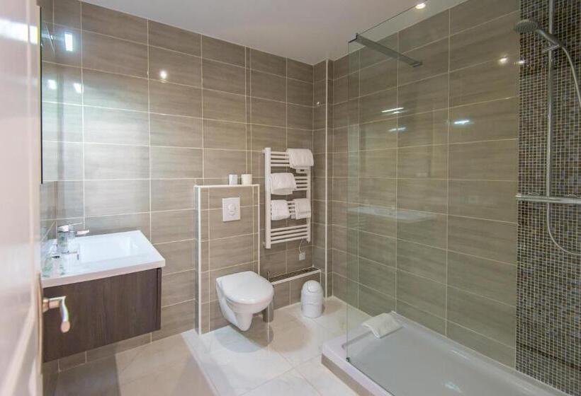 高级大房间, Grand