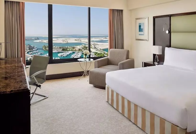 オーシャンビューのダブルベッドクラシックルーム, Intercontinental Abu Dhabi, An Ihg