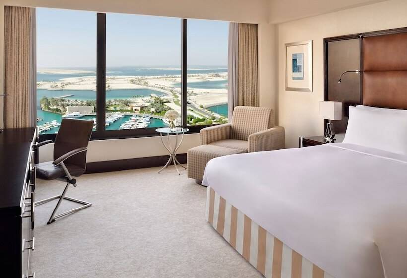 オーシャンビューのダブルベッドクラシックルーム, Intercontinental Abu Dhabi, An Ihg