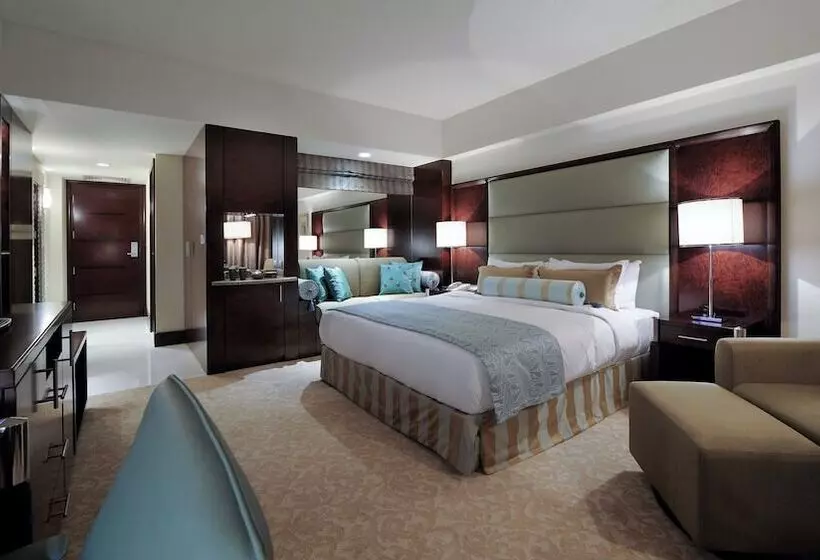 オーシャンビューのダブルベッドクラシックルーム, Intercontinental Abu Dhabi, An Ihg