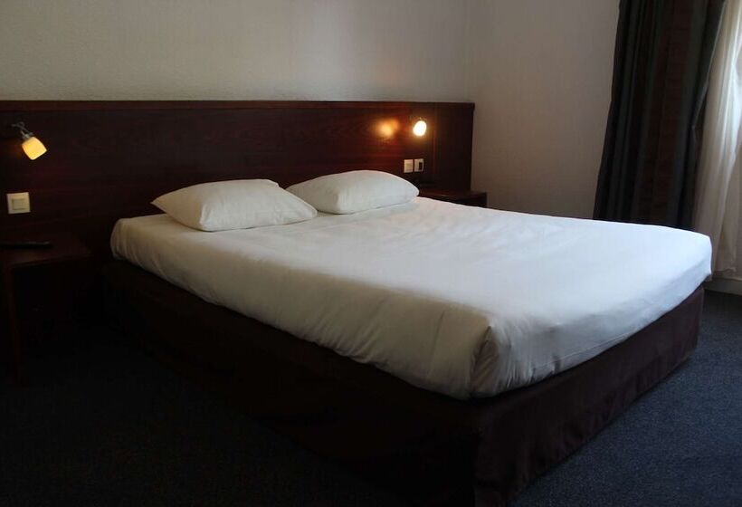 Номер Superior, Kyriad Nemours