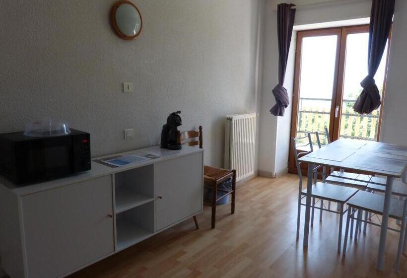 סוויטה משפחתית, Le Chalet