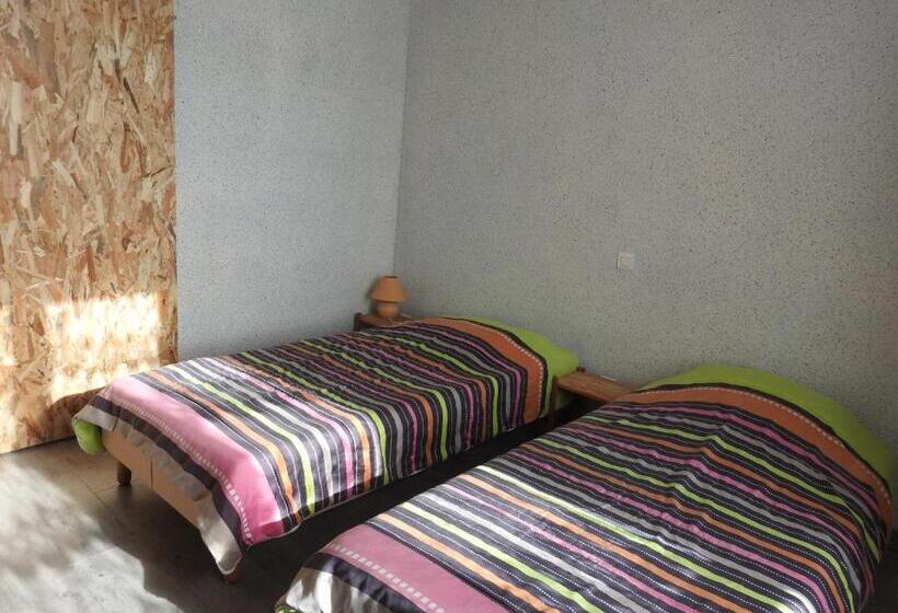 סוויטה משפחתית, Le Chalet