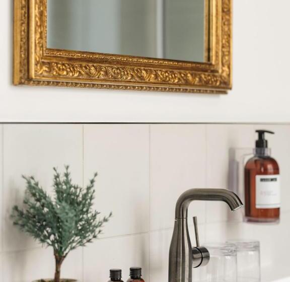 غرفة كومفورت ثلاثية, Maisons Du Monde Hôtel & Suites   Marseille Vieux Port