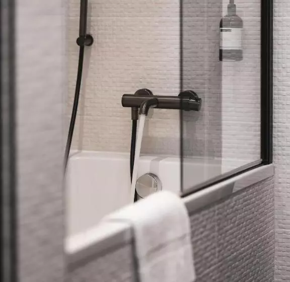 اتاق لوکس با چشم‌انداز, Maisons Du Monde Hôtel & Suites   Marseille Vieux Port