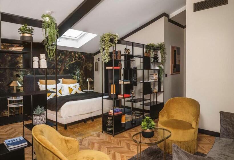 Полулюкс, Maisons Du Monde Hôtel & Suites   Marseille Vieux Port