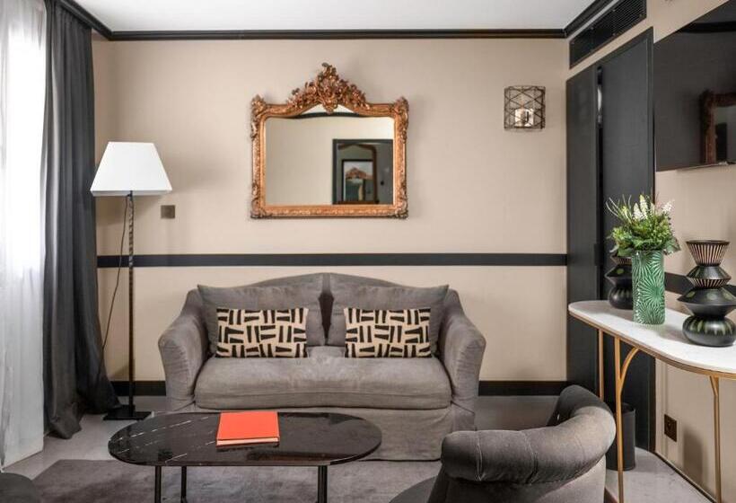 סוויטת ג'וניור םע נוף, Maisons Du Monde Hôtel & Suites   Marseille Vieux Port