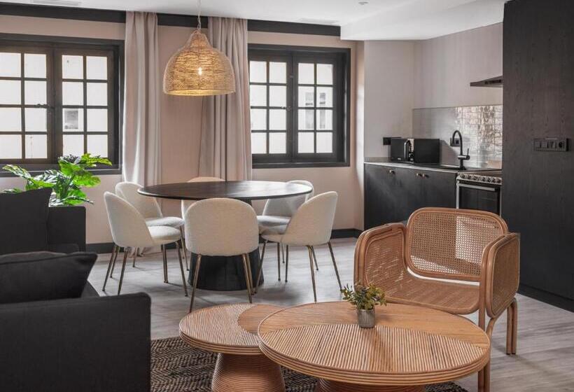 Апартаменты 2 Спальни, Maisons Du Monde Hôtel & Suites   Marseille Vieux Port