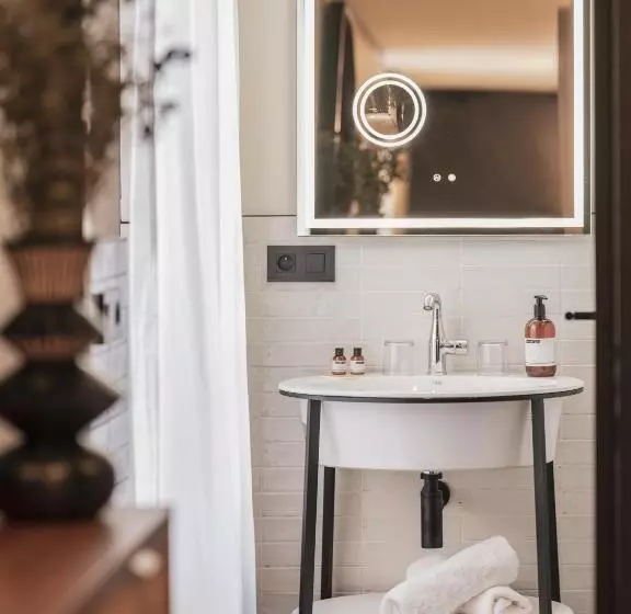 آپارتمان دوبلکس 1 خوابه, Maisons Du Monde Hôtel & Suites   Marseille Vieux Port