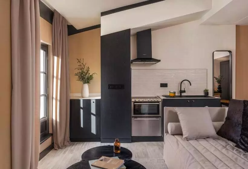 آپارتمان دوبلکس 1 خوابه, Maisons Du Monde Hôtel & Suites   Marseille Vieux Port