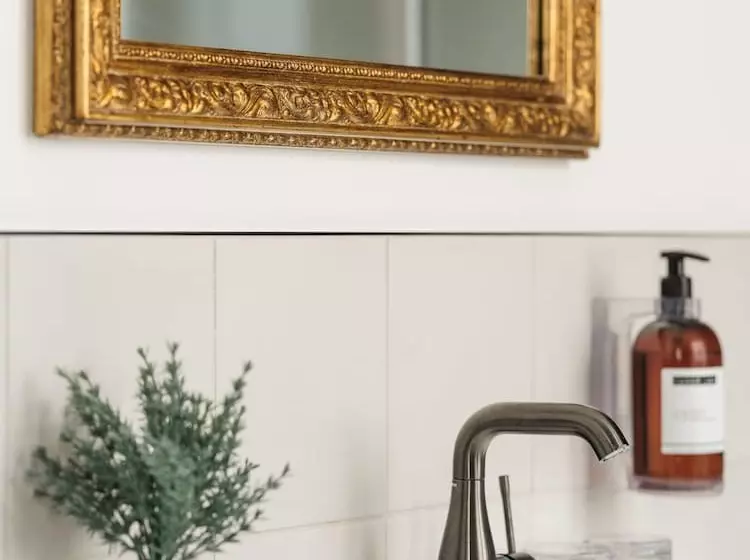 اتاق راحتی سه تخته, Maisons Du Monde Hôtel & Suites   Marseille Vieux Port