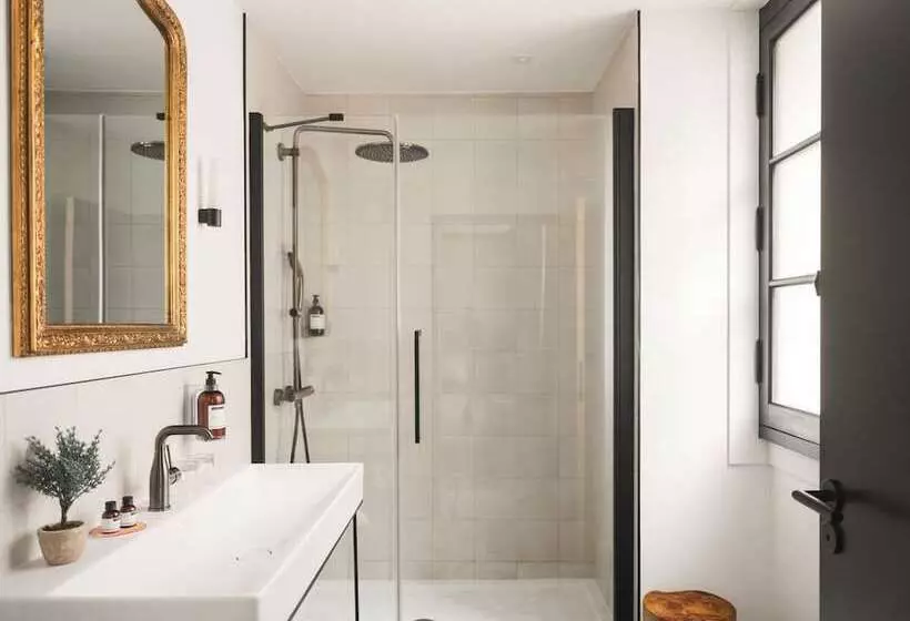 اتاق راحتی سه تخته, Maisons Du Monde Hôtel & Suites   Marseille Vieux Port