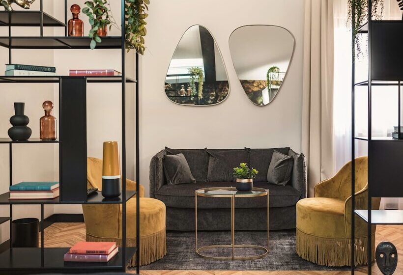 Полулюкс, Maisons Du Monde Hôtel & Suites   Marseille Vieux Port