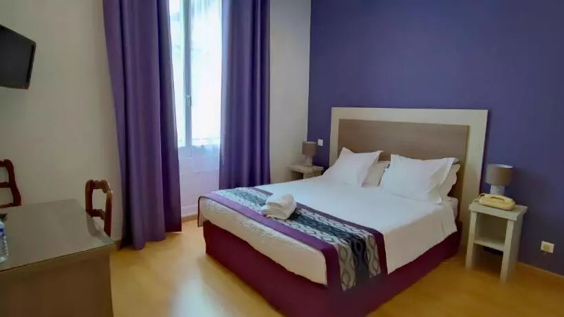 Standard Room, Logis Grand Hotel Pelisson
