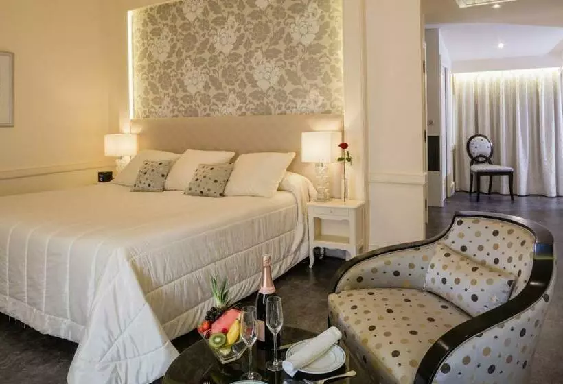 コンフォートルーム, Auberge De Cassagne & Spa