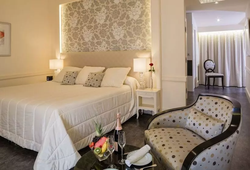 コンフォートルーム, Auberge De Cassagne & Spa