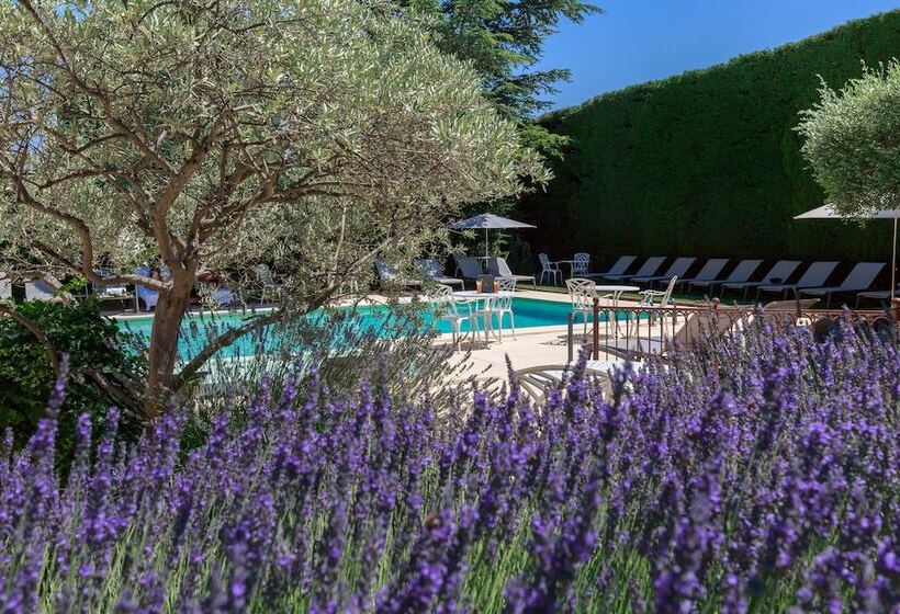 סוויטה נוף לבריכה, Auberge De Cassagne & Spa