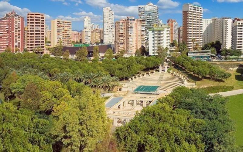 جناح جونيور, Auberge De Cassagne & Spa