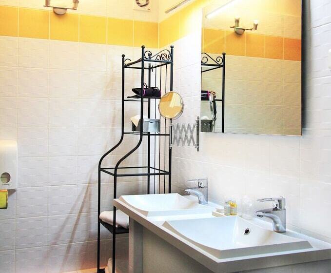 스탠다드 룸, Best Western Blanche De Castille Dourdan