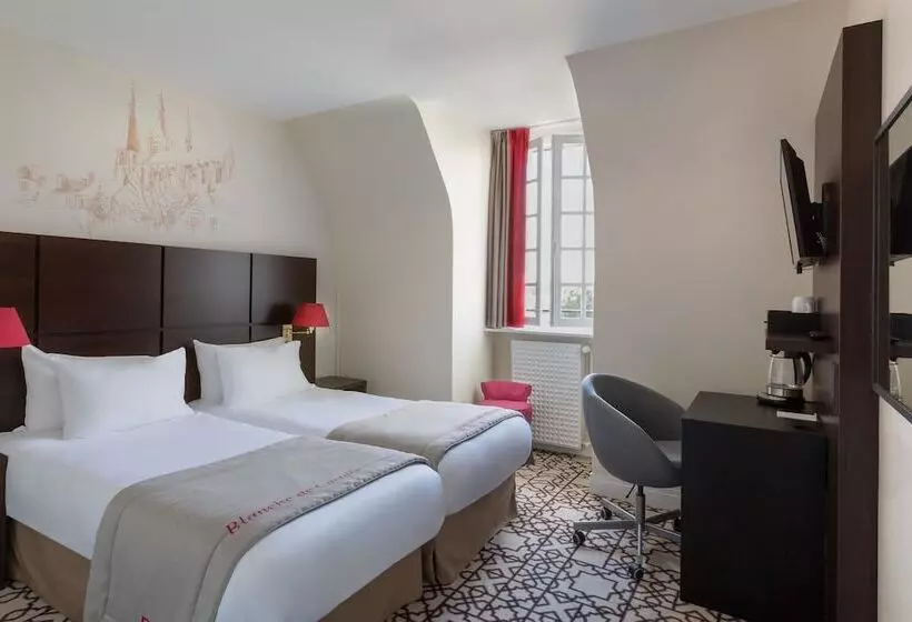 Perhehuone, Best Western Blanche De Castille Dourdan