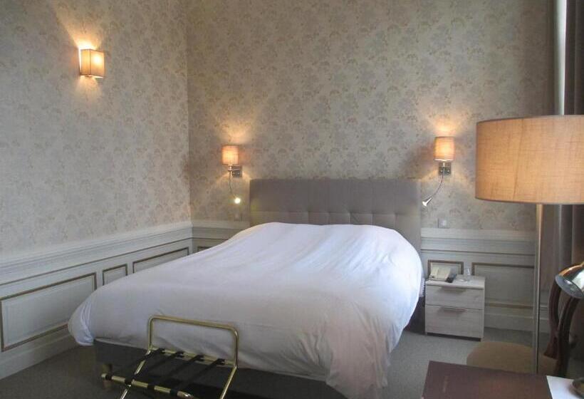 기본룸, Château Des Monthairons Hôtel Restaurant Gastromaison Spa Privatif