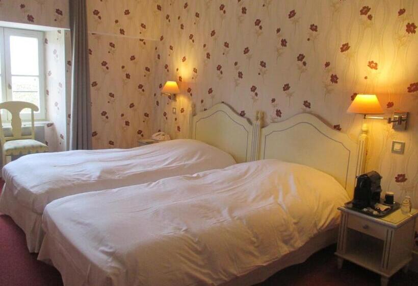 기본룸, Château Des Monthairons Hôtel Restaurant Gastromaison Spa Privatif