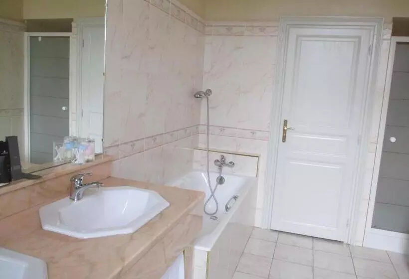 Deluxe-huone, Château Des Monthairons Hôtel Restaurant Gastromaison Spa Privatif