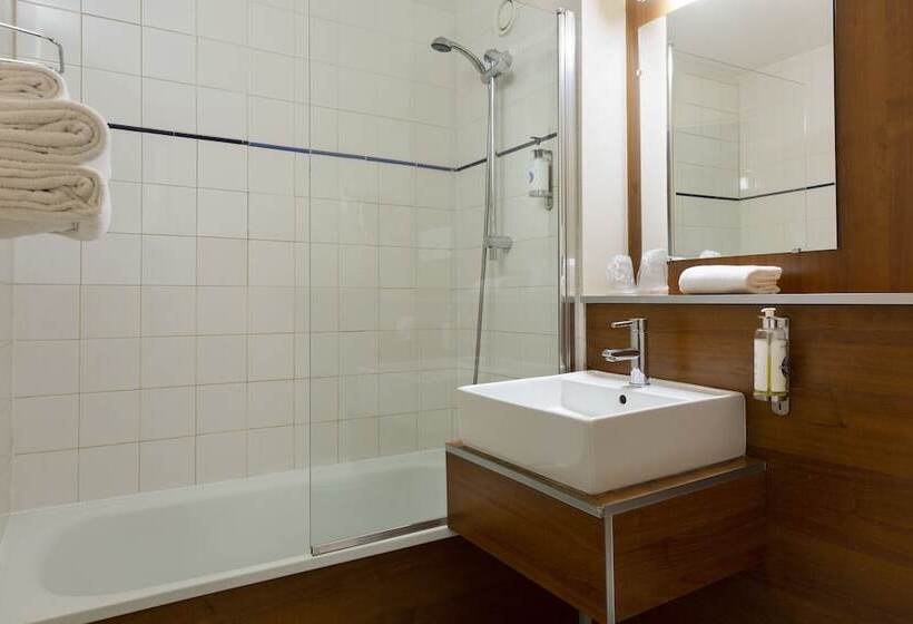 Номер Стандарт, Comfort Hotel Lille Lomme