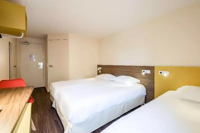 Standard Kolmen Hengen Huone, Comfort Hotel Lille Lomme