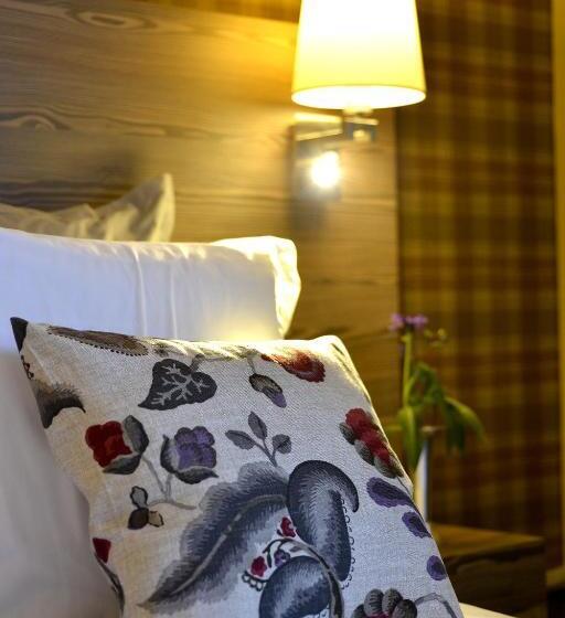 수피리어 룸, De France