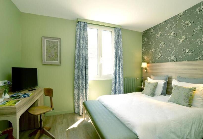 수피리어 룸, De France