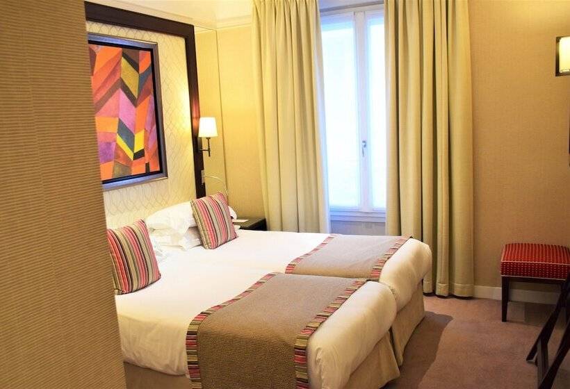 اتاق کلاسیک, Folkestone Opera