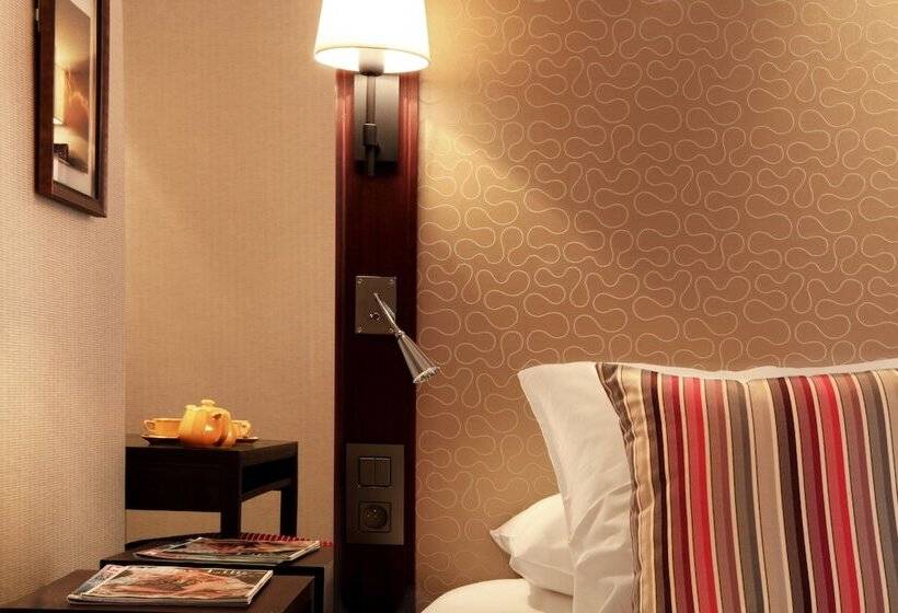 اتاق لوکس با تراس, Folkestone Opera